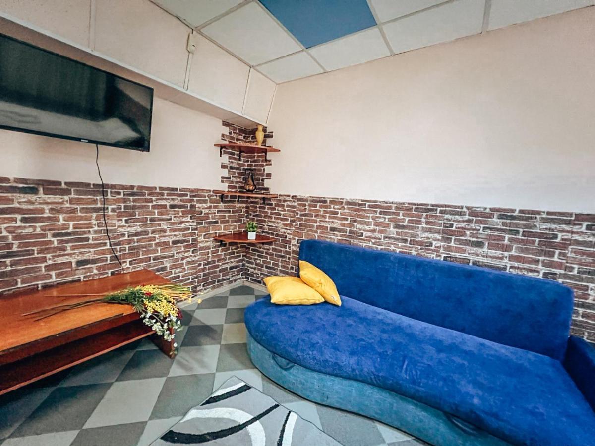 Guest House On Saksahanskoho Street Kiev Buitenkant foto